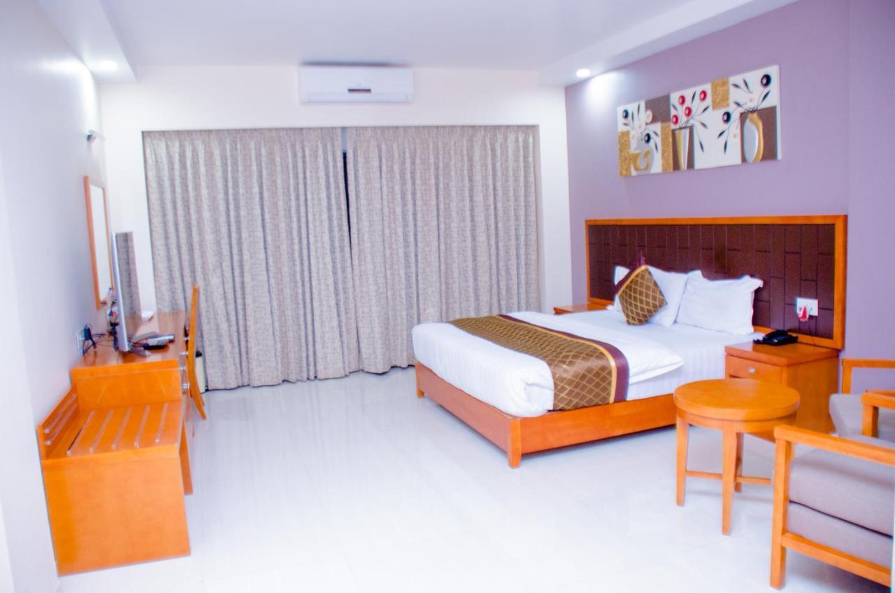 Hotel Platinum Kinshasa Exterior foto