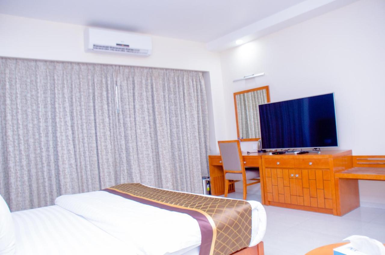 Hotel Platinum Kinshasa Exterior foto